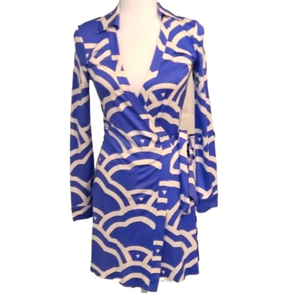 Diane Von Furstenberg Silk Jersey Wrap Dress - Picture 2 of 15
